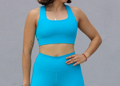 Top deportivo azul
